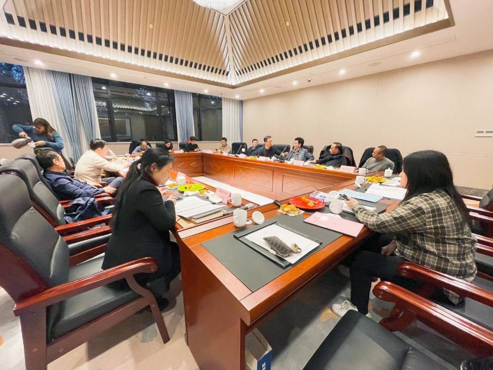  J9国际站备用小贷参加市小贷协会三届十次常务理事会
