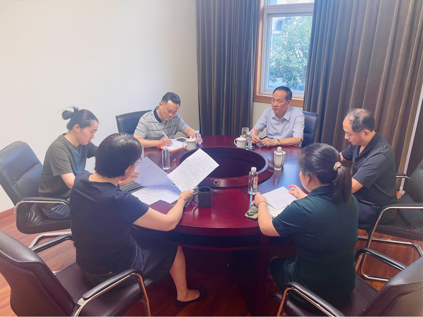 把脉市场动态，明确未来发展方向——董事长一行赴J9国际站备用进出口贸易有限公司调研
