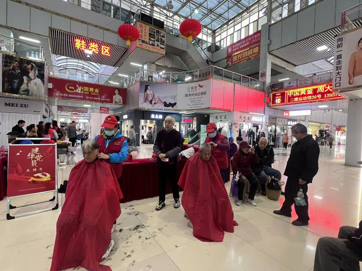 公益不打烊，情暖每月时光