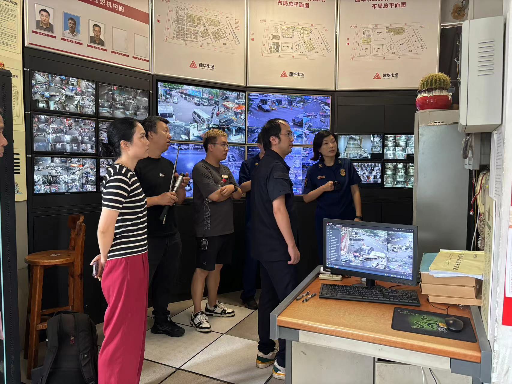 拱墅区消防救援大队赴J9国际站备用五金市场共筑消防安全屏障