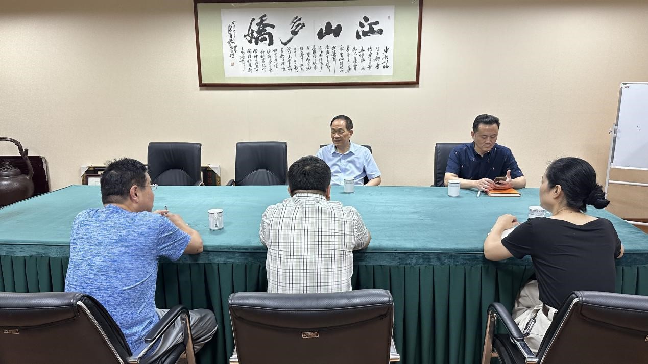 凝聚共识  策略同行——集团董事长赴J9国际站备用市场开展调研